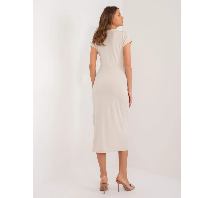 Sukienka DHJ SK model 20095171 jasny beżowy - FPrice Sukienka DHJ SK model 20095171 jasny beżowy - FPrice