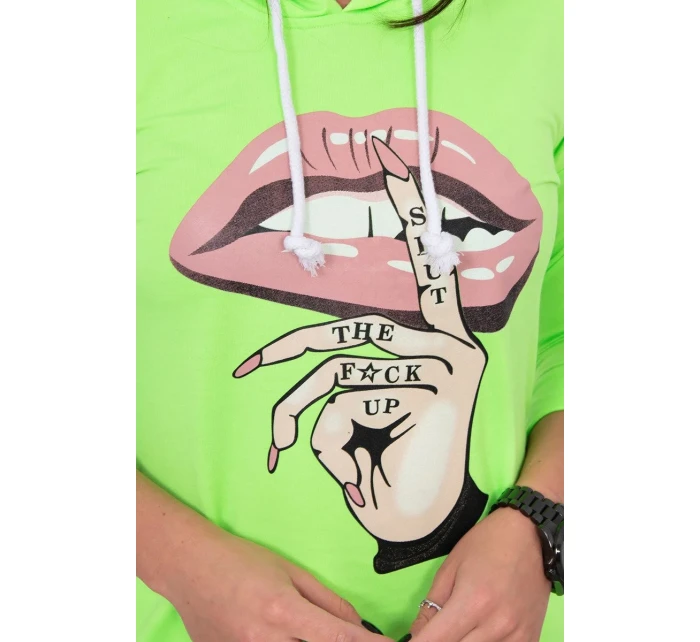 Šaty s dlhším chrbtom a farebnou neónovou potlačou Šaty s dlhším chrbtom a farebnou neónovou potlačou