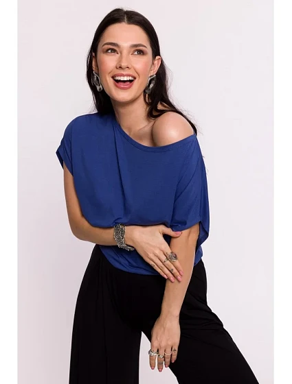 model 19670581 Viskózový top s výstřihem na ramena modrý - BeWear