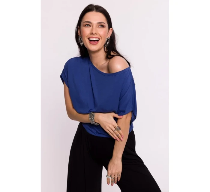 model 19670581 Viskózový top s výstřihem na ramena modrý - BeWear
