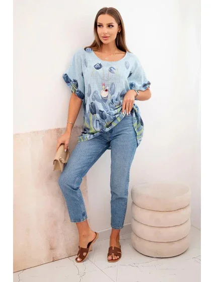 Dámske bavlnené tričko s kvetinovým vzorom modré Dámske bavlnené tričko s kvetinovým vzorom modré