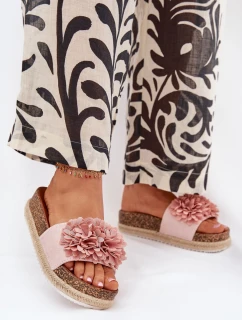 Dámske papuče na platforme s ozdobnými kvetmi - ružové