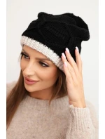 Dámska zimná vlnená čiapka s pleteným vzorom K443 čierna + béžová Dámska zimná vlnená čiapka s pleteným vzorom K443 čierna + béžová