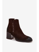 Dámské kotníkové boty z přírodního semiše na podpatku model 21713301 čokoládové - Zazoo