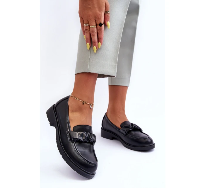 Skórzane Mokasyny Półbuty Na Płaskim Obcasie Czarne S.Barski HY335 Skórzane Mokasyny Półbuty Na Płaskim Obcasie Czarne S.Barski HY335