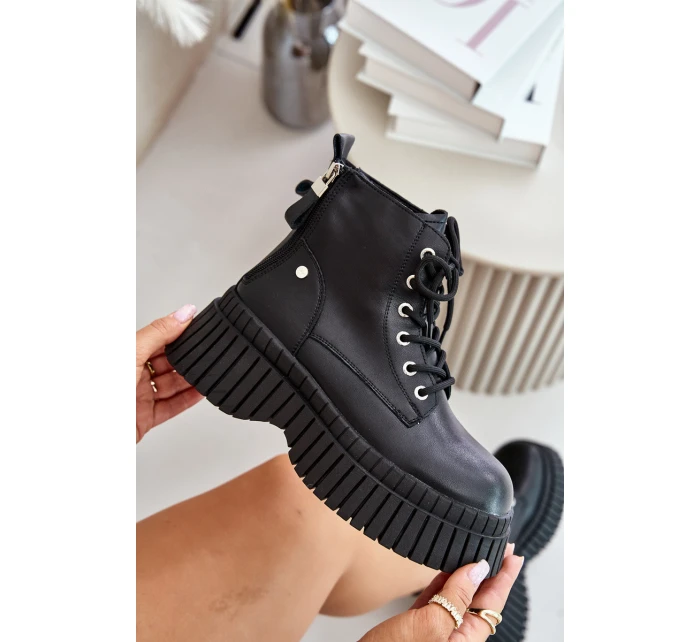 Zateplené kožené botky s masivní podrážkou model 21673861 černé - Goe