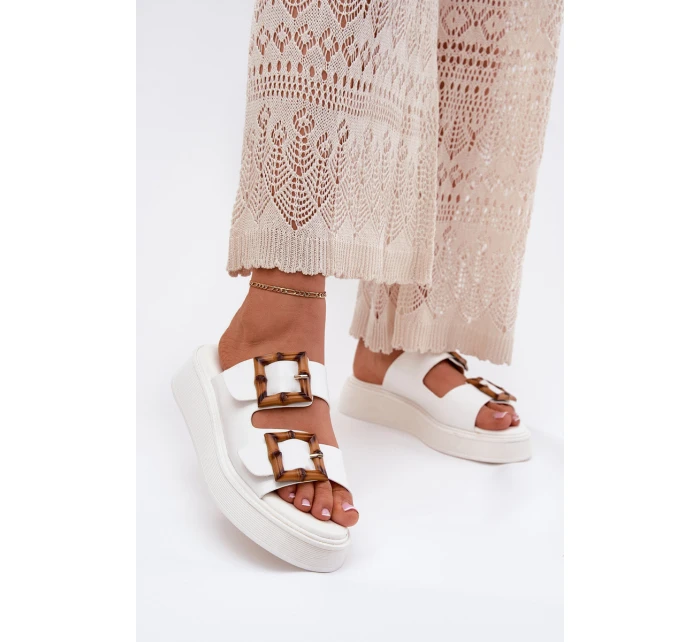 Eko Kožené Sandály Dámské Na Platformě S Přezkami Bílé model 21699634 - Boto Eko Kožené Sandály Dámské Na Platformě S Přezkami Bílé model 21699634 - Boto