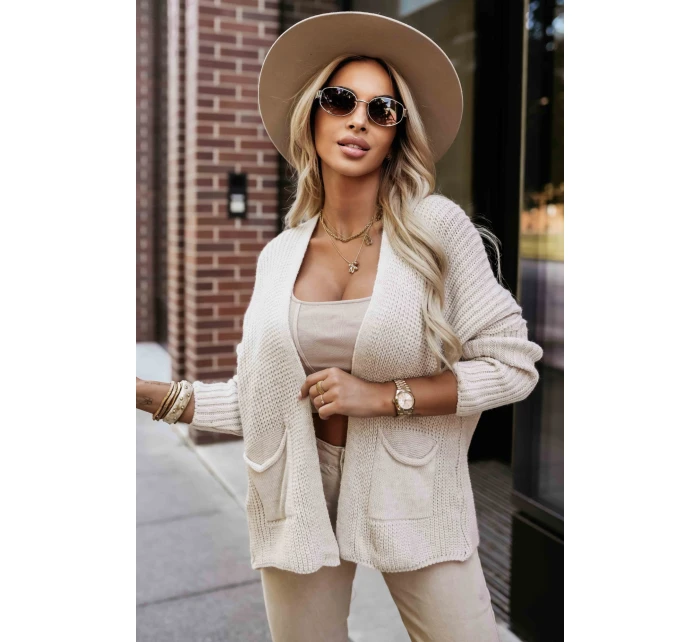 630-1 Teplý sveter s vreckami a rebrovanými manžetami - béžový 630-1 Teplý sveter s vreckami a rebrovanými manžetami - béžový