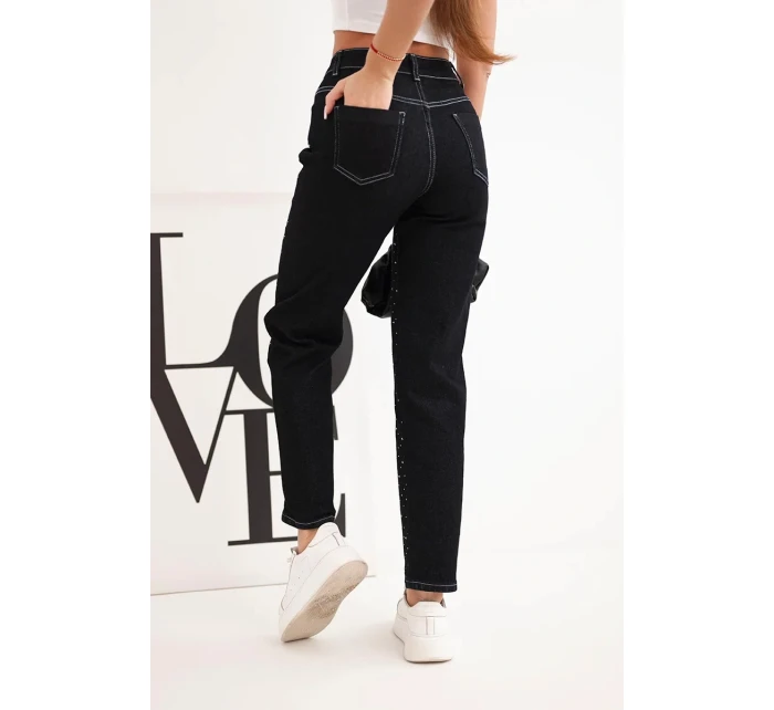 Dámske džínsy s vysokým pásom a ozdobami čierne Dámske džínsy s vysokým pásom a ozdobami čierne