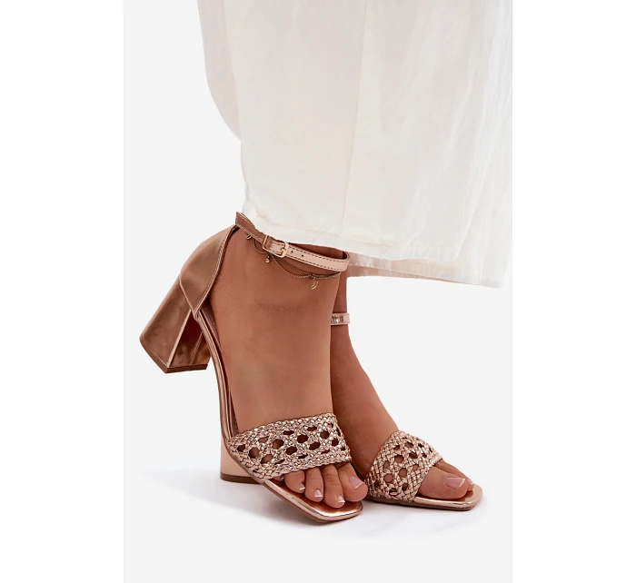 Dámské sandály na podpatku s pleteným vzorem model 22122876 - Boto
