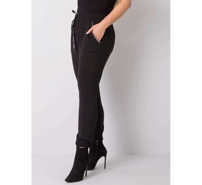 Tepláky RV DR 4765.52 čierne Tepláky RV DR 4765.52 čierne