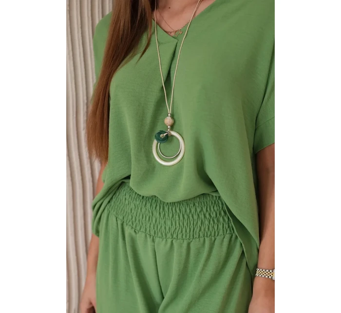 Súprava s náhrdelníkom blúzka + nohavice olivová