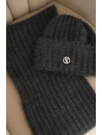 Dámska súprava čiapky a šálu z mäkkej priadze graphite