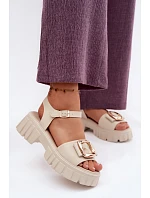 Kožené dámské sandály na platformě s přezkou Vinceza Béžové