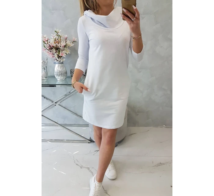 Šaty s kapucňou a vreckami biele Šaty s kapucňou a vreckami biele