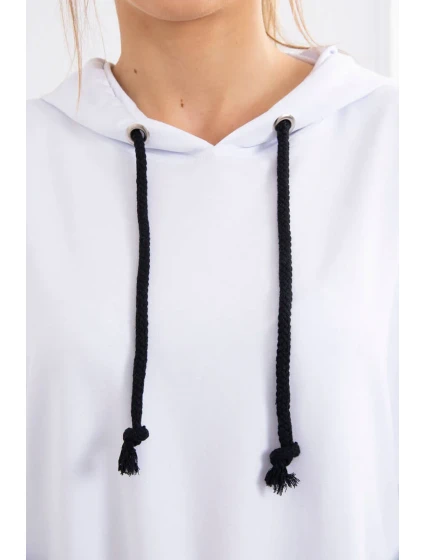 Šaty s kapucí bílé Šaty s kapucí bílé