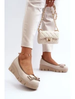 Kožené baleríny na platformě s ozdobou krémové Lewski model 21644614 - Boto