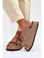 Sandále model 225952 Krok vo veľkom štýle