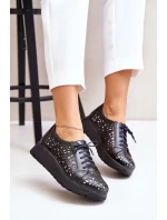 Zazoo 2973 Skórzane Półbuty Na Platformie Z Ażurowym Wzorem Czarne