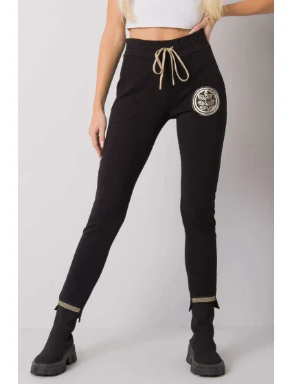 Teplákové nohavice model 159843 Relevantnosť