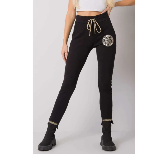 Teplákové nohavice model 159843 Relevantnosť