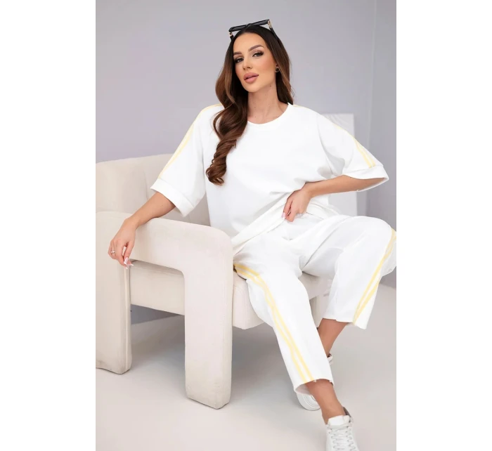 Dámska maslová viskózna mikina a nohavice s tienidlami biela