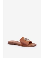 Kožené pantofle s ozdobou na plochém podpatku Zazoo model 21682258 Camel - Boto