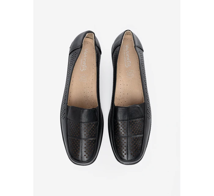 Štýlové dámske čierne topánky na platforme Štýlové dámske čierne topánky na platforme