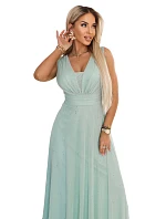 Dlouhé maxi šaty s a hlubokým výstřihem pistáciová barva model 22082632 - numoco basic Dlouhé maxi šaty s a hlubokým výstřihem pistáciová barva model 22082632 - numoco basic