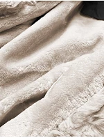 Černá bunda parka s kožešinovou podšívkou model 21246670 - J.STYLE Černá bunda parka s kožešinovou podšívkou model 21246670 - J.STYLE