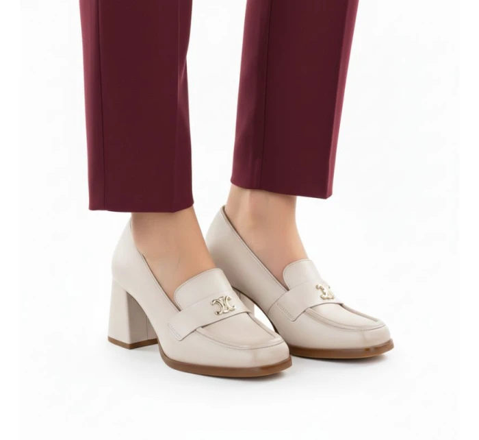 Dámske mokasíny na podpätku béžové Potocki SZ12783