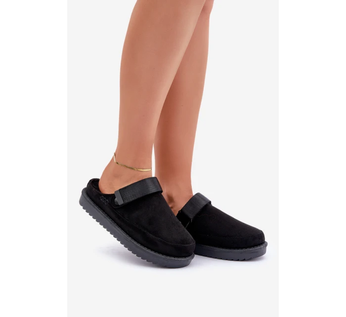 Zateplené dámské pantofle na platformě černé model 21680693 - Boto