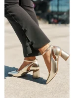 Kožené Lodičky Na Podpatku model 21694769 Zlaté - Maciejka