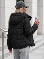 Kurtka damska zimowa pikowana z kapturem czarna model 22350701 - FashionStreet Kurtka damska zimowa pikowana z kapturem czarna model 22350701 - FashionStreet