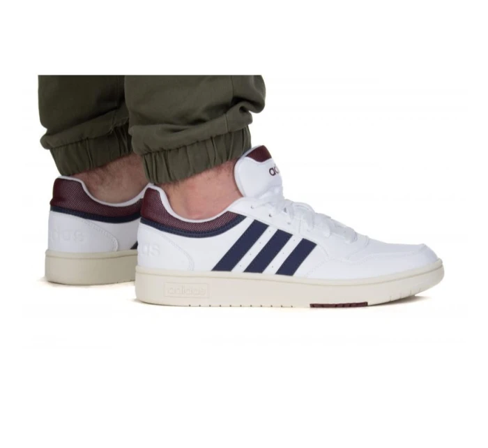 Boty Hoops 3.0 M model 18578750 - ADIDAS Boty Hoops 3.0 M model 18578750 - ADIDAS