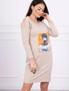 Šaty s 3D béžová model 18744124 - K-Fashion