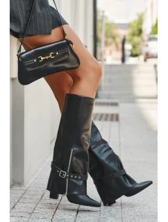 Dámské kozačky na klínku s ozdobným páskem eko kůže černé model 21708879 - Boto