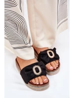 Klapki Damskie Na Platformie Z Kokardką I Ozdobną Broszką Czarne Lenela Klapki Damskie Na Platformie Z Kokardką I Ozdobną Broszką Czarne Lenela