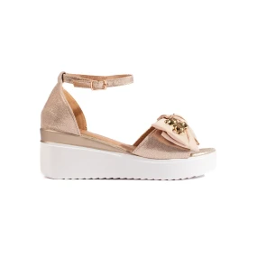 Designové dámské zlaté  sandály na klínku