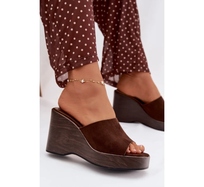Ženské pantofle na platformě čokoládové Ravelia Ženské pantofle na platformě čokoládové Ravelia