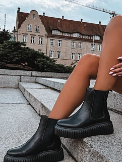 Dámské kožené kotníkové boty na platformě Big Star model 22386326 Černé - Big Star Shoes