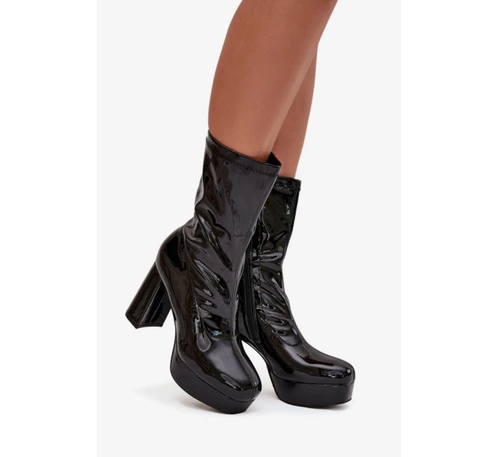 Topánky na podpätku model 219264 Krok vo veľkom štýle