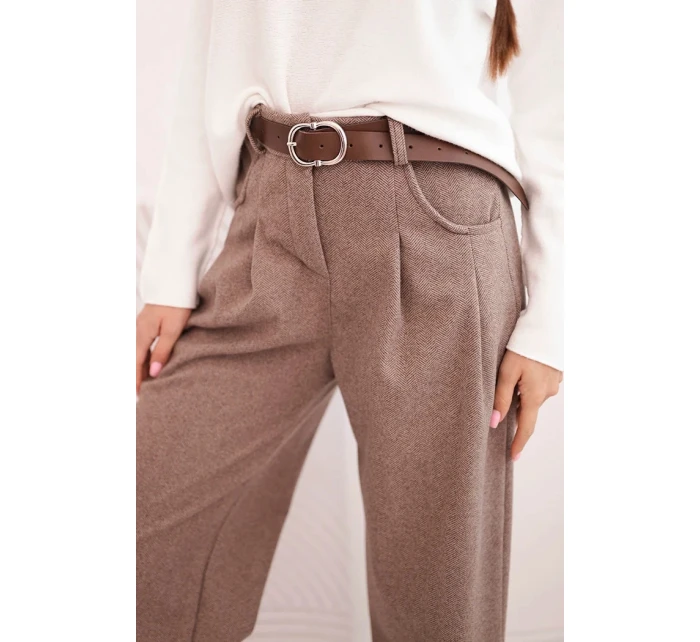 Dámske nohavice so širokými nohavicami a opaskom camel