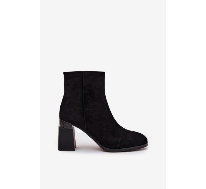 Botki Damskie Z Naturalnego Zamszu Na Słupku Ocieplane D&A CR52-718 Czarne