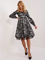 LK SK 509565 šaty.07 čierna a strieborná