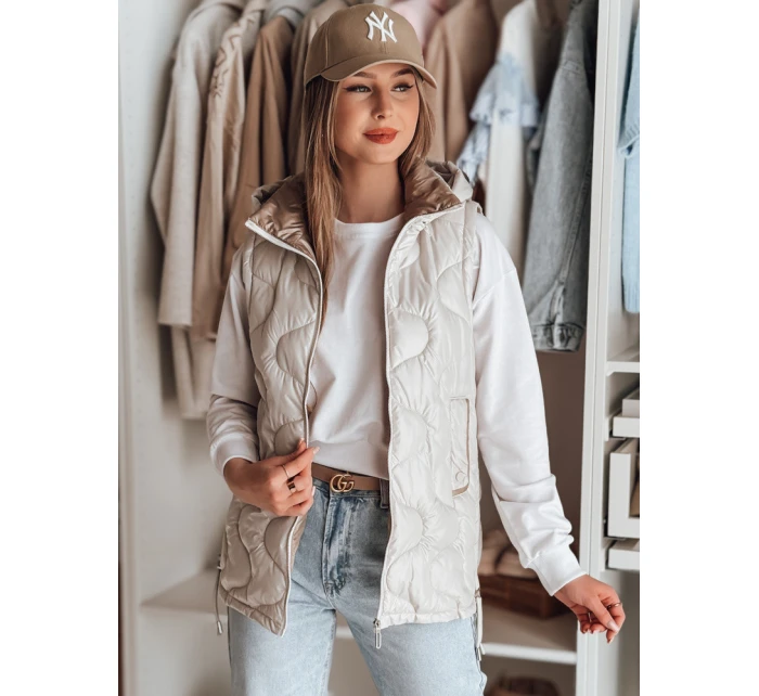 Dámská přechodná prošívaná vesta světle šedá Dstreet model 21987061 - FashionStreet Dámská přechodná prošívaná vesta světle šedá Dstreet model 21987061 - FashionStreet