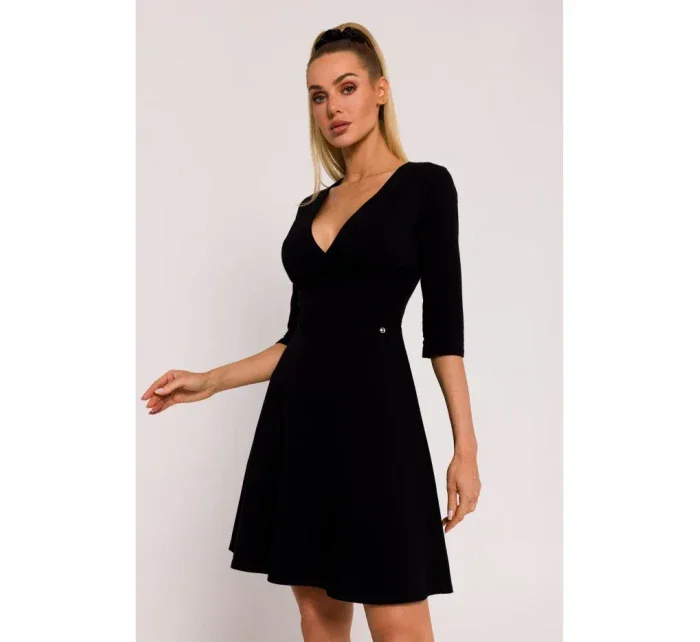 M786 Priliehavé mini šaty - čierne