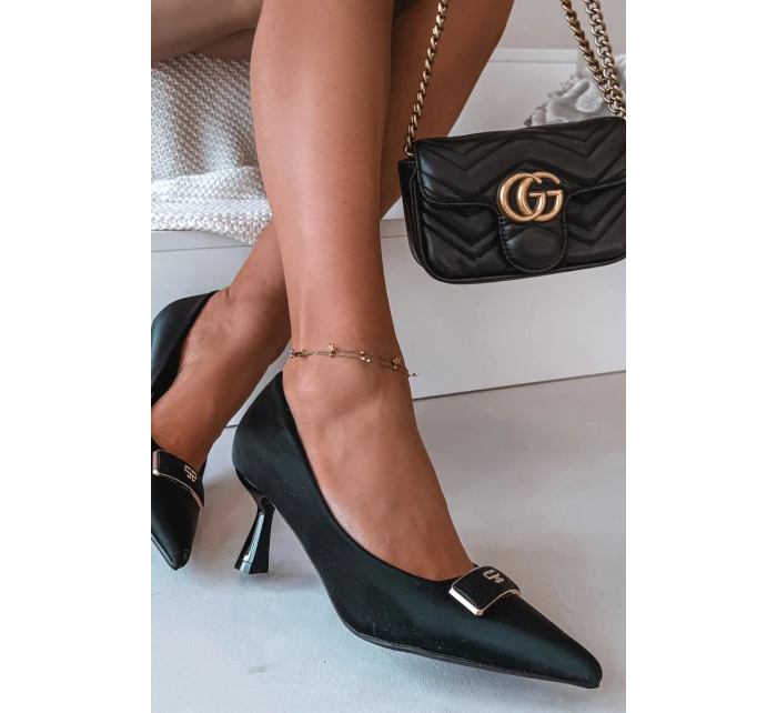 Lodičky s ozdobným detailem model 21937544 - Boto Lodičky s ozdobným detailem model 21937544 - Boto