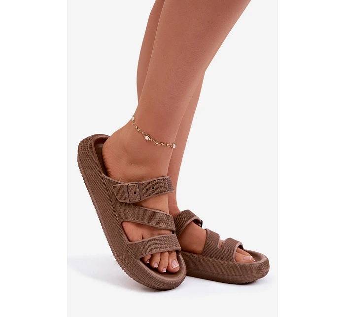 Pěnové dámské pantofle s pásky a sponou Big Star model 22100713 hnědé - Big Star Shoes