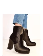 Topánky na podpätku model 220583 Solea